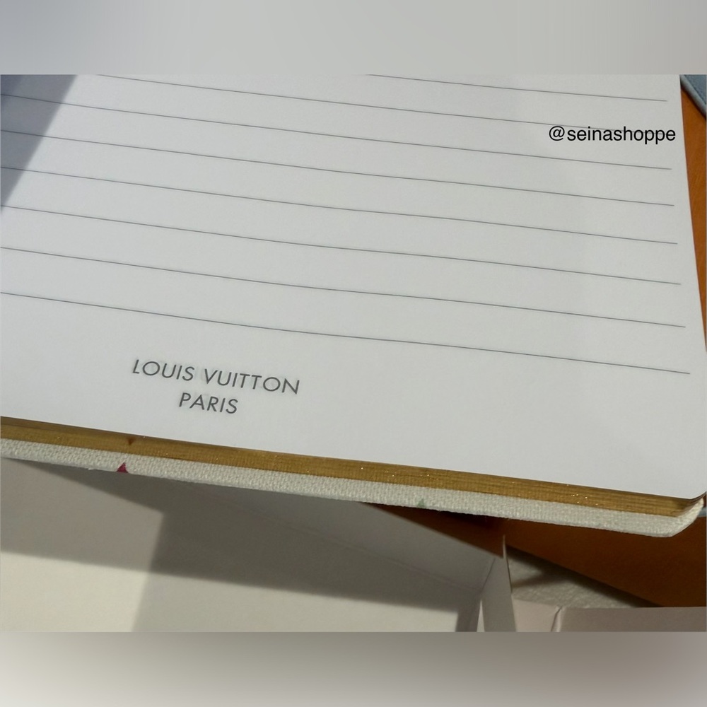 Louis Vuitton Takashi Murakami White Multicolor Notebook, LVxTM Stickers NWT - Picture 9 of 14